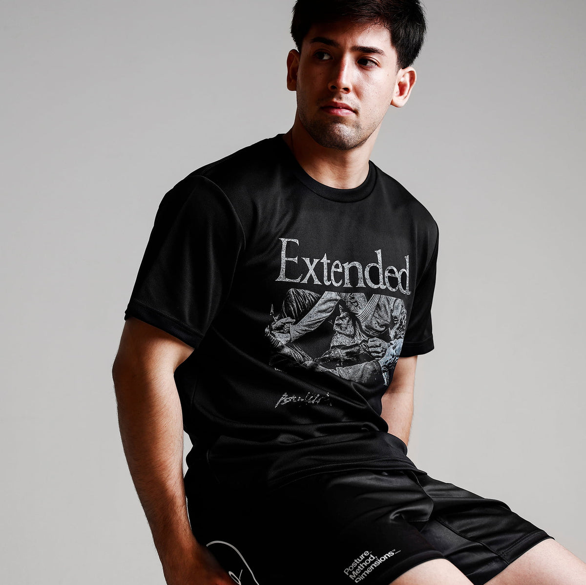 BLACK EXTENDED DRY TEE