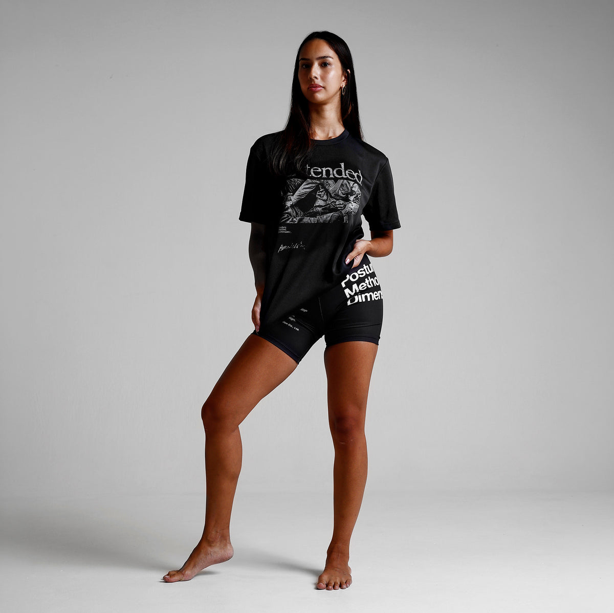 BLACK EXTENDED DRY TEE