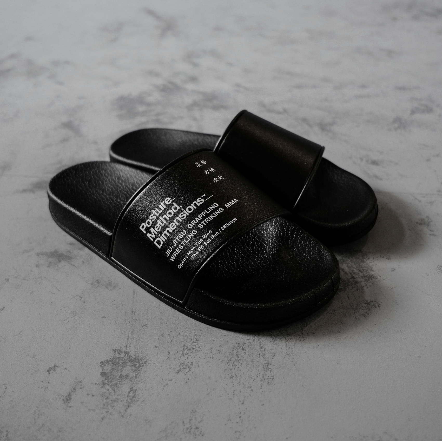 POSTURE SLIDE SANDAL